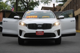 Used 2019  Kia Sorento 4d SUV AWD LX I4 at Warner Motors near East Orange&comma; NJ
