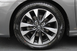 Used 2019 Nissan Sentra 4d Sedan SR at Warner Motors near East Orange, NJ