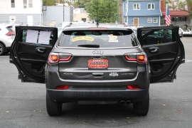 Used 2019  Jeep Compass 4d SUV 4WD Latitude at Warner Motors near East Orange&comma; NJ