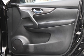 Used 2018  Nissan Rogue 4d SUV AWD SL at Warner Motors near East Orange&comma; NJ