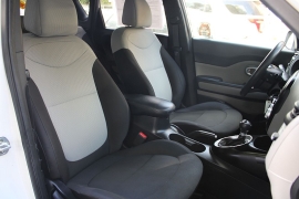 Used 2017  Kia Soul 4d Hatchback Auto at Warner Motors near East Orange&comma; NJ