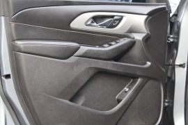 Used 2018  Chevrolet Traverse 4d SUV FWD LT Cloth w&sol;1LT at Warner Motors near East Orange&comma; NJ