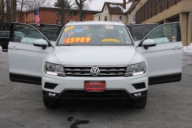 Used 2019  Volkswagen Tiguan 4d SUV SEL 4Motion at Warner Motors near East Orange&comma; NJ