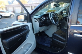Used 2014 Chrysler Town & Country 4d Wagon Touring L at Warner Motors near East Orange, NJ