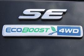 Used 2018  Ford Escape 4d SUV 4WD SE w&sol;SYNC3 at Warner Motors near East Orange&comma; NJ