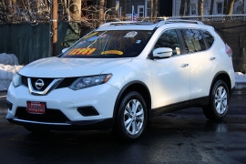  2016 Nissan Rogue 4d SUV AWD SV at Warner Motors near East Orange&comma; NJ