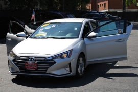 Used 2020  Hyundai Elantra 4d Sedan SEL at Warner Motors near East Orange&comma; NJ