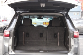 Used 2018  Chevrolet Traverse 4d SUV FWD LT Cloth w&sol;1LT at Warner Motors near East Orange&comma; NJ