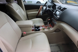 Used 2010 Toyota Highlander 4d SUV AWD Limited at Warner Motors near East Orange, NJ