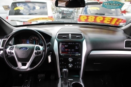 Used 2013  Ford Explorer 4d SUV 4WD XLT at Warner Motors near East Orange, NJ