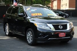 Used 2014  Nissan Pathfinder 4d SUV 4WD SV at Warner Motors near East Orange&comma; NJ