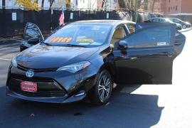 Used 2018  Toyota Corolla 4d Sedan LE at Warner Motors near East Orange, NJ