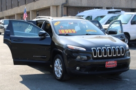 Used 2014  Jeep Cherokee 4d SUV FWD Latitude at Warner Motors near East Orange&comma; NJ