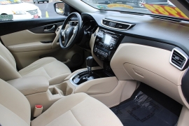 Used 2016 Nissan Rogue 4d SUV AWD SV at Warner Motors near East Orange, NJ