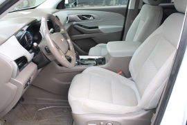 Used 2019  Chevrolet Traverse 4d SUV FWD LT Cloth w&sol;1LT at Warner Motors near East Orange&comma; NJ