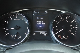 Used 2015  Nissan Rogue 4d SUV AWD SV at Warner Motors near East Orange&comma; NJ