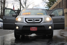 Used 2011  Honda Pilot 4d SUV 4WD EX-L at Warner Motors near East Orange&comma; NJ