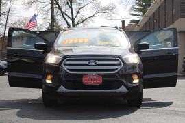 Used 2018  Ford Escape 4d SUV 4WD SE w&sol;SYNC3 at Warner Motors near East Orange&comma; NJ