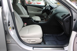 Used 2010  Lexus ES 350 4dr Sdn at Warner Motors near East Orange&comma; NJ