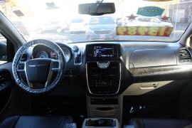 Used 2014 Chrysler Town & Country 4d Wagon Touring L at Warner Motors near East Orange, NJ