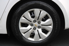 Used 2014 Chevrolet Cruze 4d Sedan LS AT at Warner Motors near East Orange, NJ