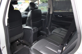 Used 2017  Nissan Rogue 4d SUV AWD SL at Warner Motors near East Orange&comma; NJ