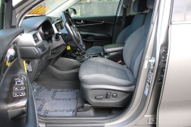 Used 2017  Kia Sorento 4d SUV FWD LX at Warner Motors near East Orange&comma; NJ