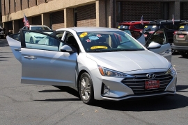 Used 2020  Hyundai Elantra 4d Sedan SEL at Warner Motors near East Orange&comma; NJ