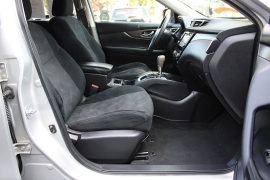 Used 2015  Nissan Rogue 4d SUV AWD SV at Warner Motors near East Orange&comma; NJ