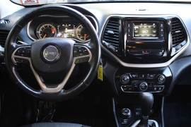 Used 2016  Jeep Cherokee 4d SUV 4WD Sport at Warner Motors near East Orange&comma; NJ