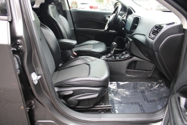 Used 2019  Jeep Compass 4d SUV 4WD Latitude at Warner Motors near East Orange&comma; NJ