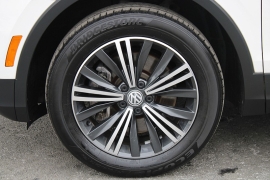 Used 2019  Volkswagen Tiguan 4d SUV SEL 4Motion at Warner Motors near East Orange&comma; NJ