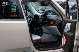 Used 2016 Jeep Renegade 4d SUV 4WD Limited at Warner Motors near East Orange, NJ