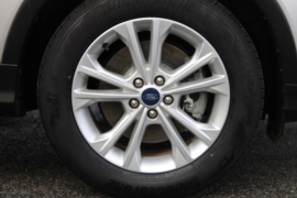 Used 2018 Ford Escape 4d SUV 4WD SEL at Warner Motors near East Orange, NJ