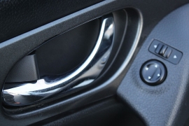 Used 2016  Nissan Rogue 4d SUV AWD SV at Warner Motors near East Orange&comma; NJ