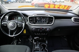 Used 2017  Kia Sorento 4d SUV FWD LX at Warner Motors near East Orange&comma; NJ