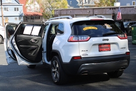 Used 2019  Jeep Cherokee 4d SUV 4WD Limited 3&period;2L at Warner Motors near East Orange&comma; NJ