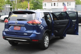 Used 2019  Nissan Rogue 4d SUV AWD SV at Warner Motors near East Orange&comma; NJ