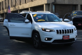 Used 2019  Jeep Cherokee 4d SUV 4WD Limited 3&period;2L at Warner Motors near East Orange&comma; NJ