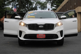 Used 2020  Kia Sorento 4d SUV FWD L at Warner Motors near East Orange&comma; NJ
