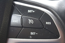 Used 2019  Jeep Grand Cherokee 4d SUV 4WD Laredo E at Warner Motors near East Orange&comma; NJ