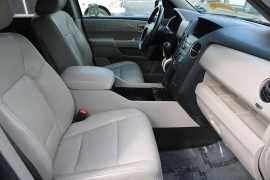 Used 2011  Honda Pilot 4d SUV 4WD EX-L at Warner Motors near East Orange&comma; NJ