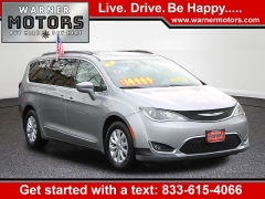 Used 2017  Chrysler Pacifica 4d Wagon Touring-L at Warner Motors near East Orange&comma; NJ