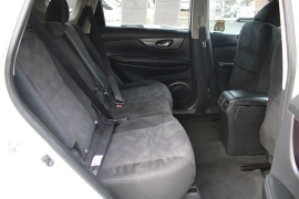 Used 2015  Nissan Rogue 4d SUV AWD SV at Warner Motors near East Orange&comma; NJ