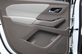 Used 2019  Chevrolet Traverse 4d SUV FWD LT Cloth w&sol;1LT at Warner Motors near East Orange&comma; NJ