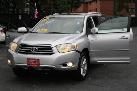 Used 2008  Toyota Highlander 4d SUV AWD Limited at Warner Motors near East Orange&comma; NJ
