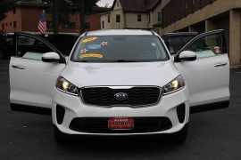Used 2020  Kia Sorento 4d SUV FWD L at Warner Motors near East Orange&comma; NJ