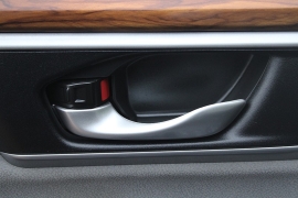 Used 2018  Honda CR-V 4d SUV AWD EX at Warner Motors near East Orange, NJ