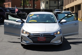 Used 2020  Hyundai Elantra 4d Sedan SEL at Warner Motors near East Orange&comma; NJ