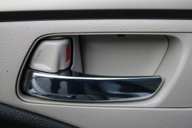 Used 2018  Honda Pilot 4d SUV AWD LX at Warner Motors near East Orange, NJ